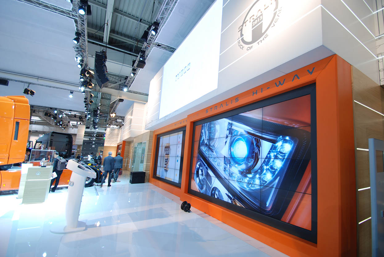 EXHIBITION SYSTEM FOR MORE FAIRS – IVECO - CARMADESIGN